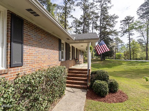 4th image of 790 Wimbish Rd