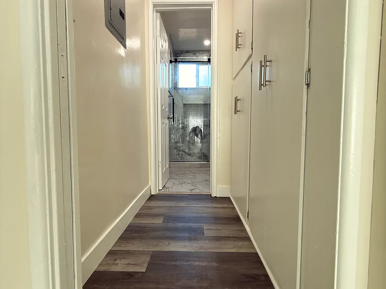 5110 Harold Way Apartments — Photo 8