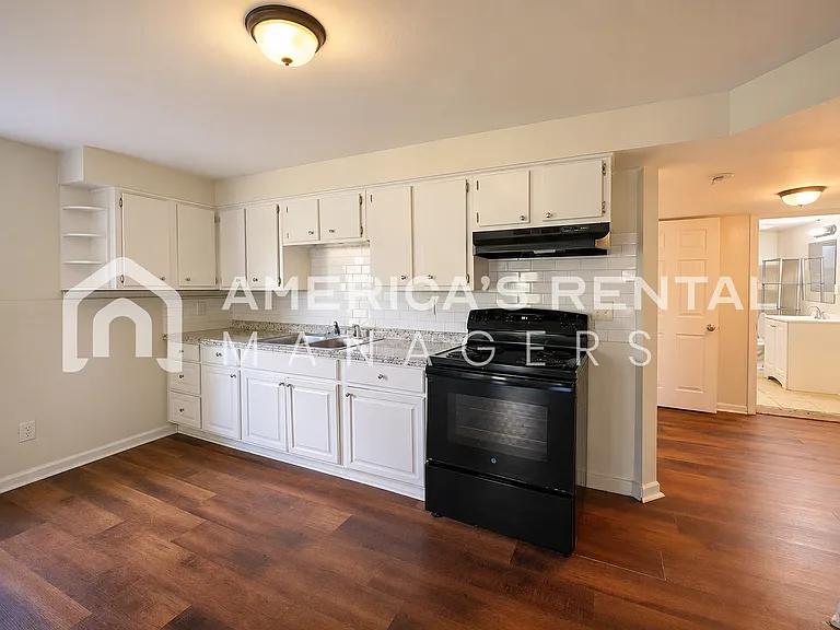 609 Quebec Dr — Photo 9