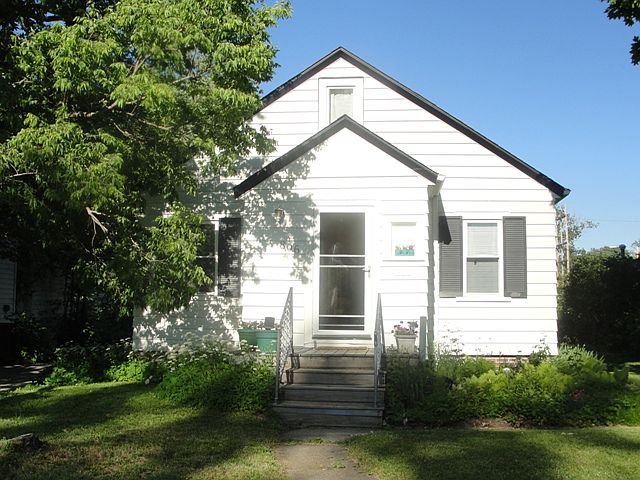 1st image of 806 Kensington Blvd