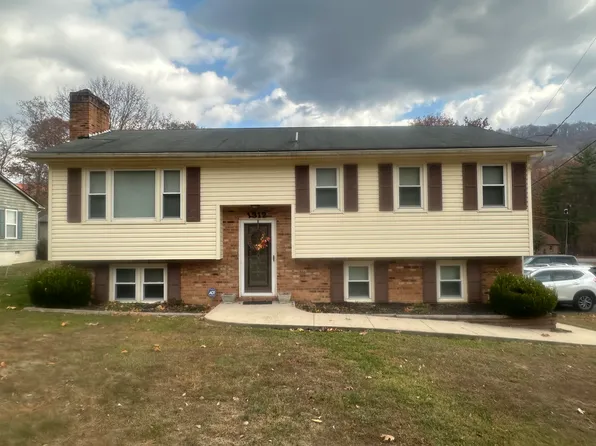 1312 McAllister Dr, Covington, VA 24426