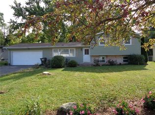 1822 Stonehenge Ave NW, Massillon, OH 44646