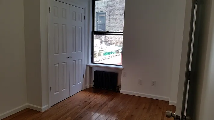 Rented by New York Realty Minimax Inc | media 21