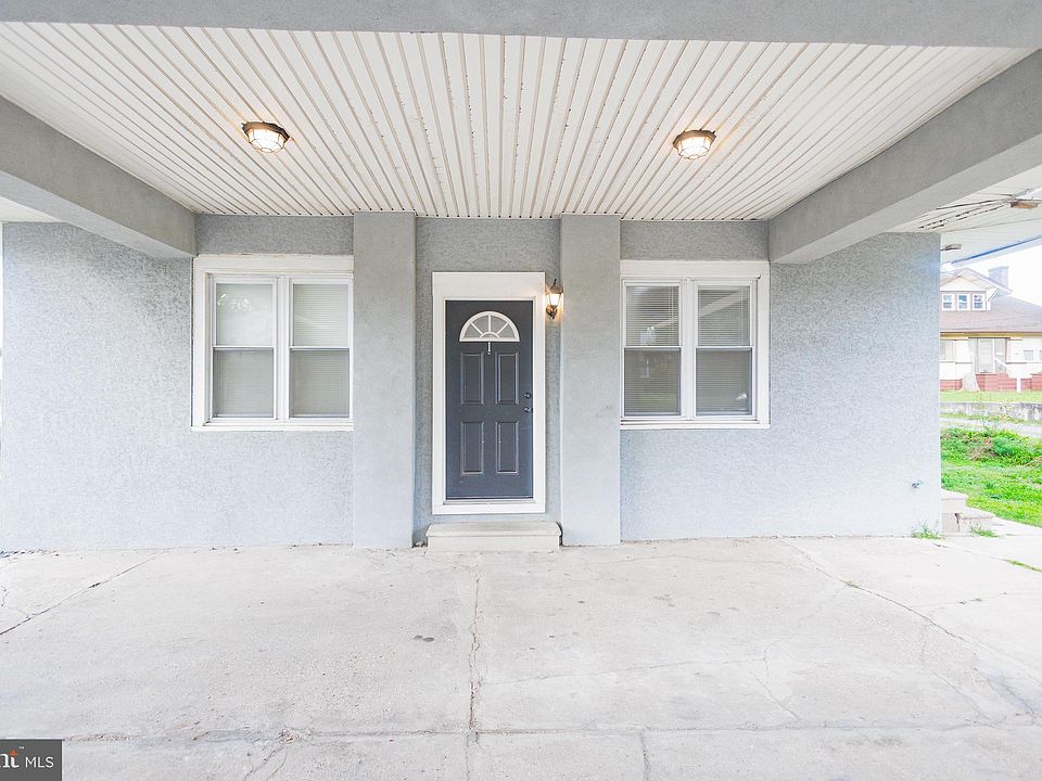 1st image of 140 Delsea Dr S APT 1