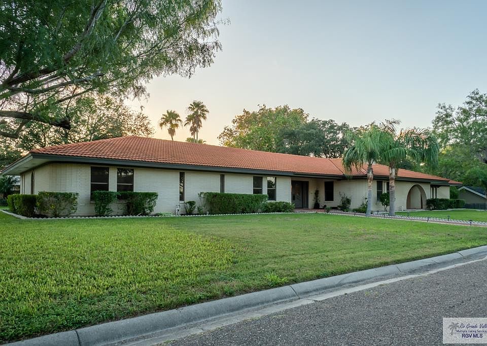 1st image of 3001 Emerald Lake Dr
