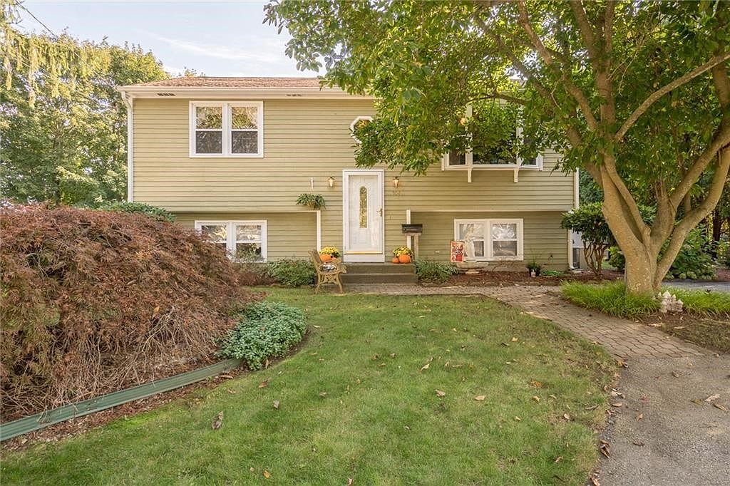 104 Grove Ave, Warwick, RI 02889 Zillow