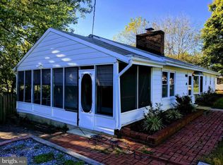 1252 Beach Rd, Edgewater, MD 21037