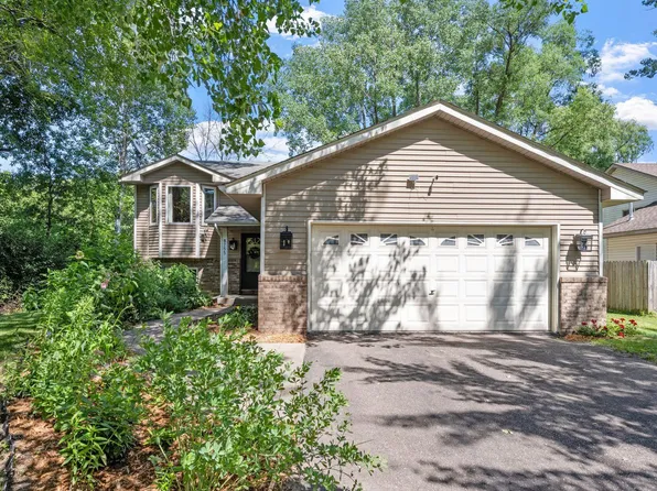 8755 Davenport St NE, Blaine, MN 55449