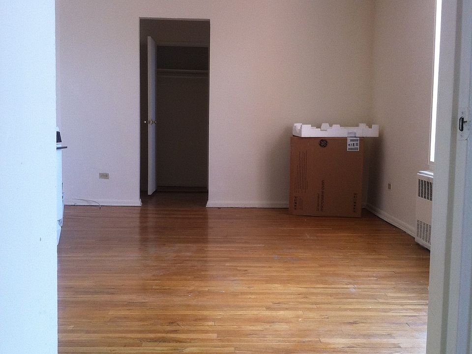 2nd image of 1777 W 3rd St