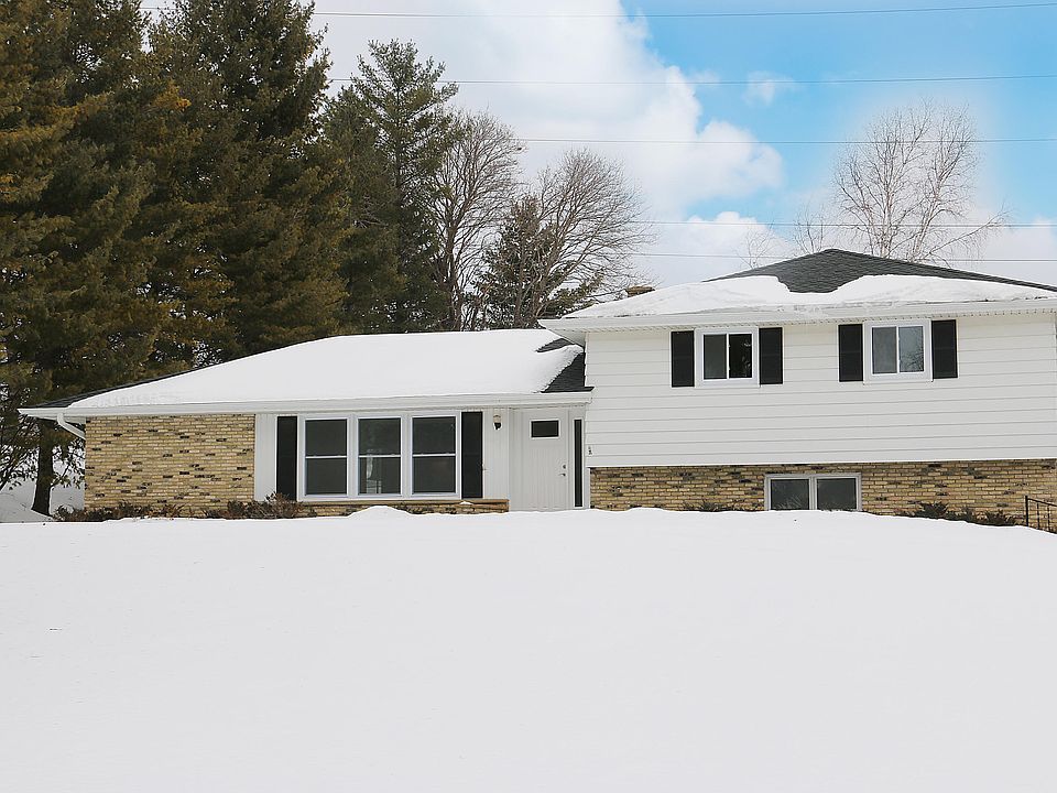 1st image of 780 Hillside Ct
