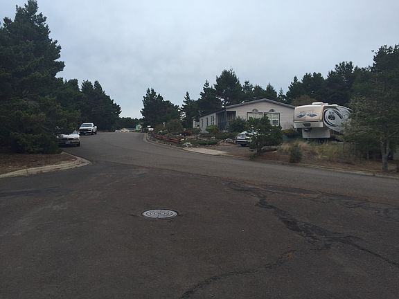 view of neighborhood