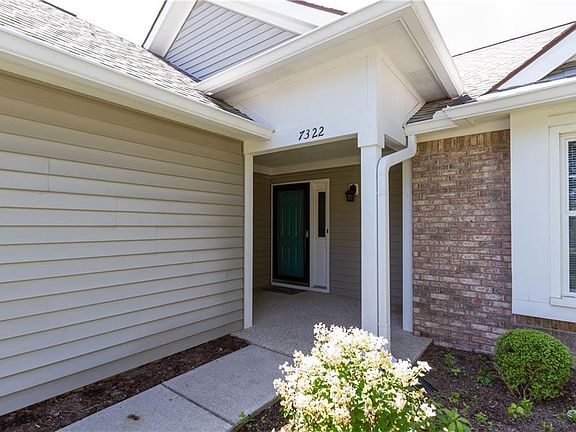 3rd image of 7322 Brackenwood Dr