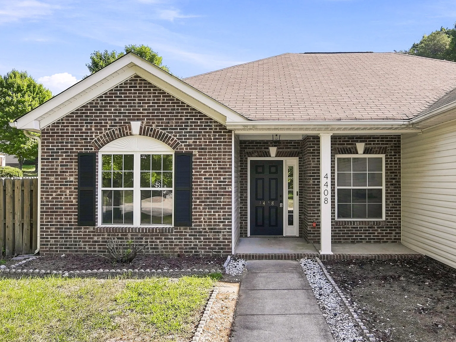 3 bed, 1516 sqft, $2,100 — Photo 3