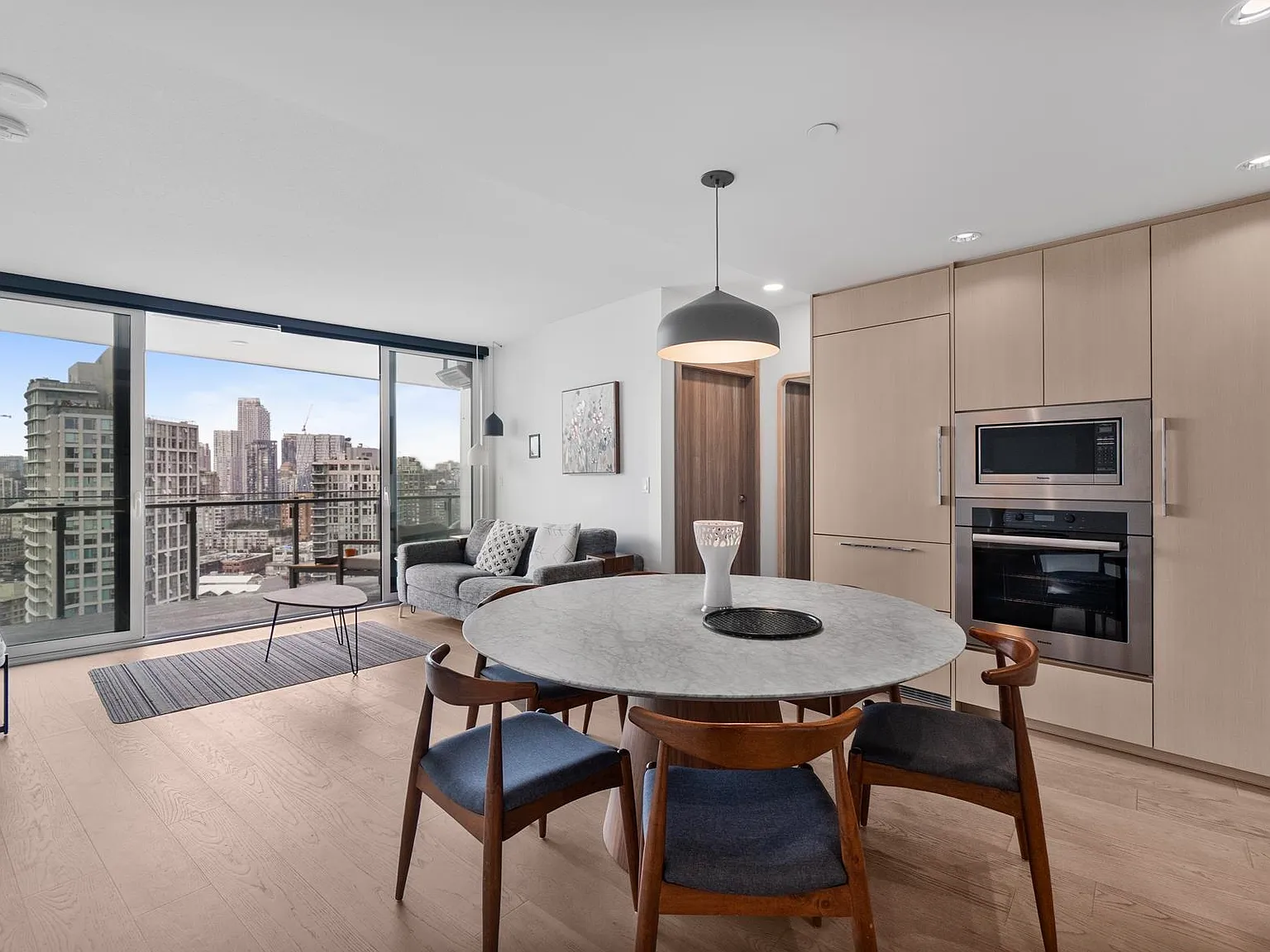 1 bed, 615 sqft, $3,600 — Photo 1