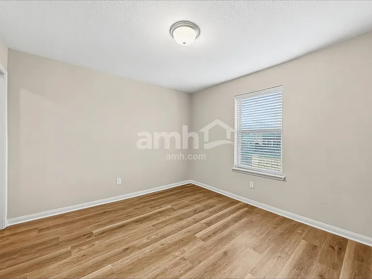 1012 Keystone Ct — Photo 14