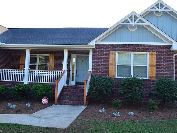 3rd image of 7569 Auburnwood Dr