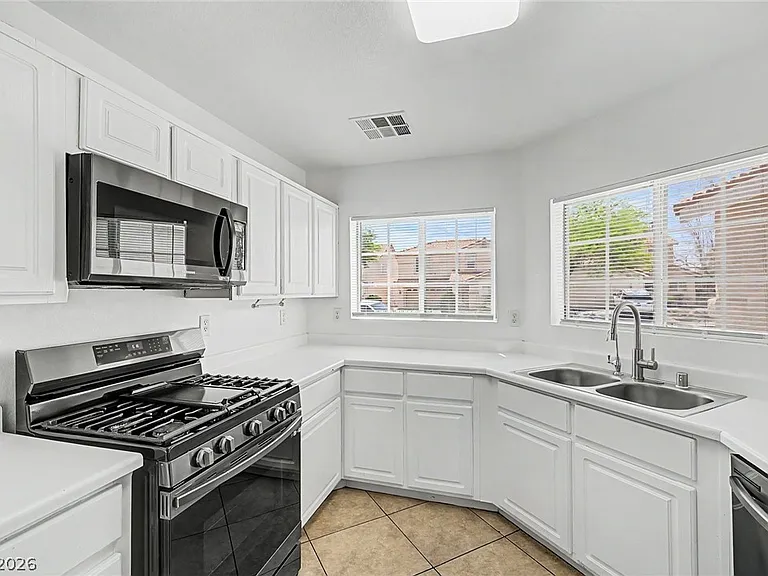 1016 Monarch Mystic Ave — Photo 14