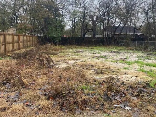 None, Baton Rouge, LA 70811