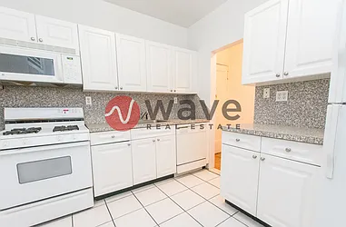 Rented by Wave Real Estate Group