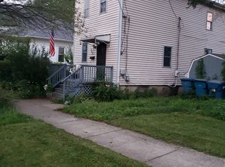 260 S Entrance Ave, Kankakee, IL 60901