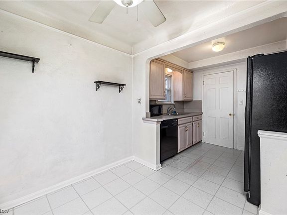 5th image of 3002 Ingleside Dr