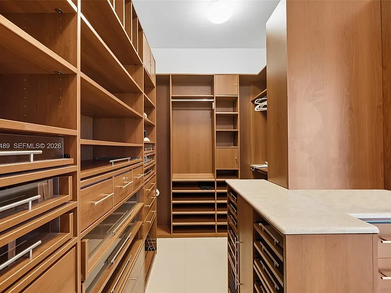 7141 Fisher Island Dr #7141 — Photo 21