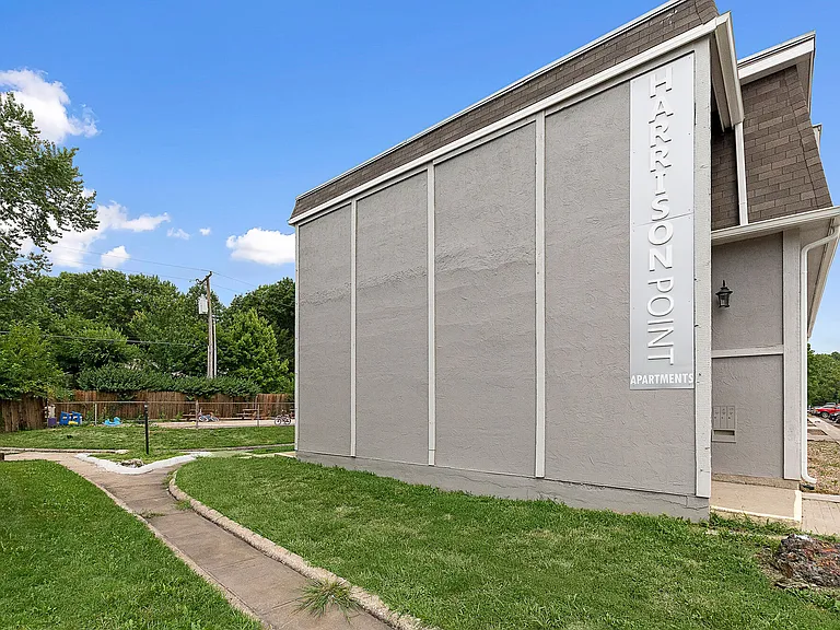 Harrison Point Apartments — Photo 7