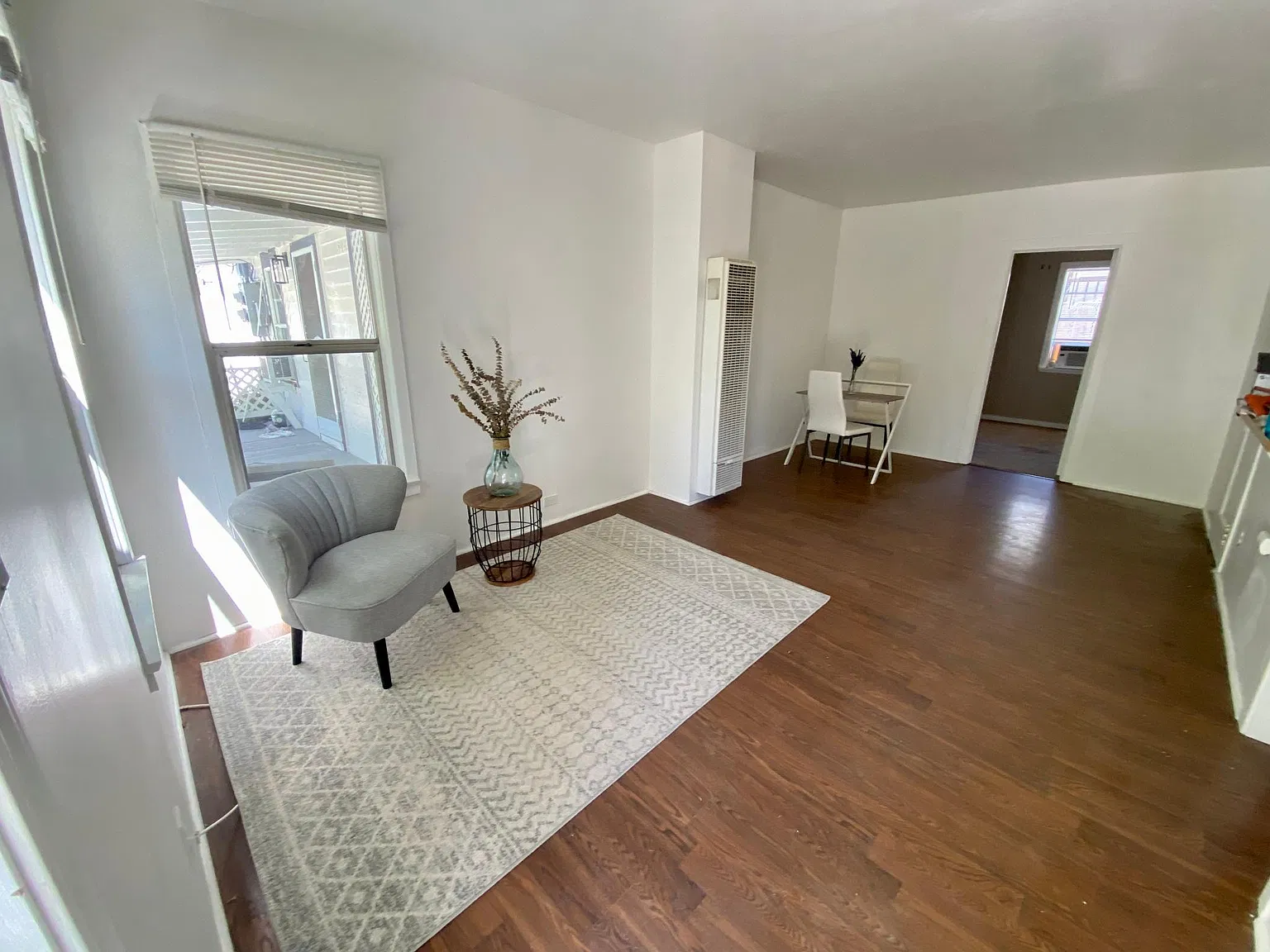 4142 Lobos Ave — Photo 2