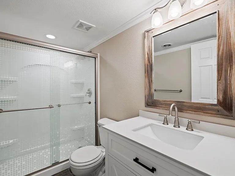 2603 Thoreau Dr — Photo 23