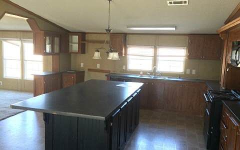 2nd image of 18532 136th St