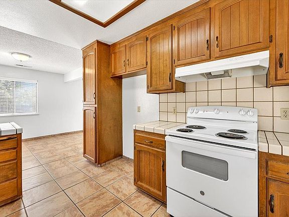 5th image of 28340 Tollhouse Rd