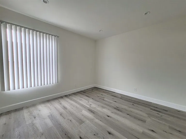 1436 S Centinela Ave — Photo 10