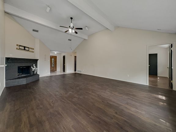 5th image of 927 Larue Dr