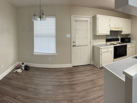 Dinning Area adjacent the kitchen