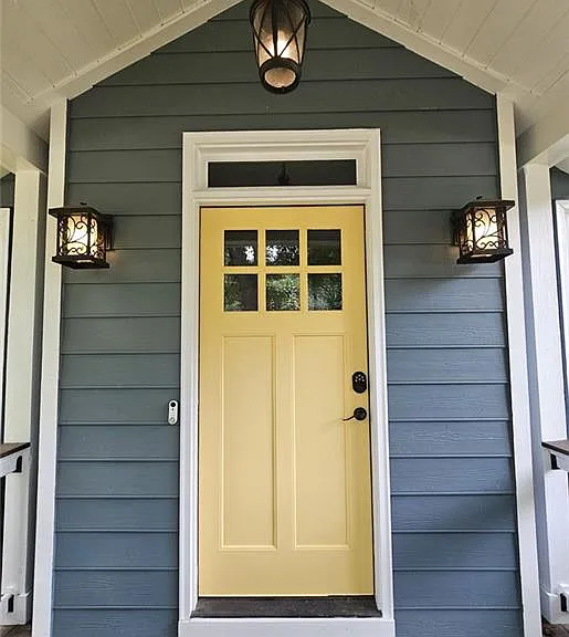 290 Oakmere Dr — Photo 2