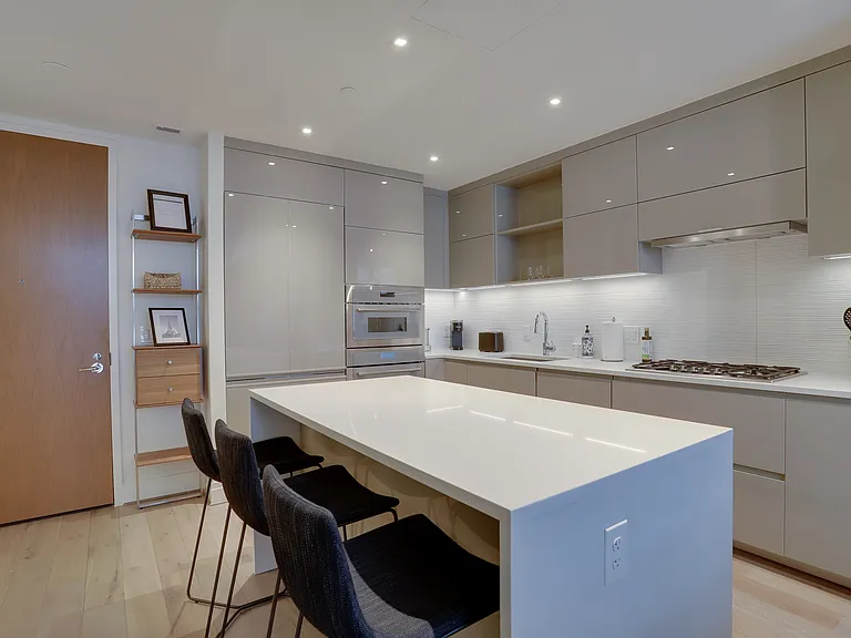 810 O St NW #808 — Photo 2