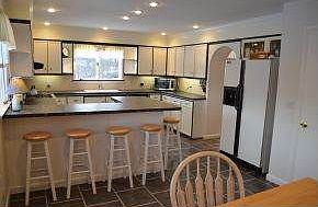 Walkthrough Archway to Dining