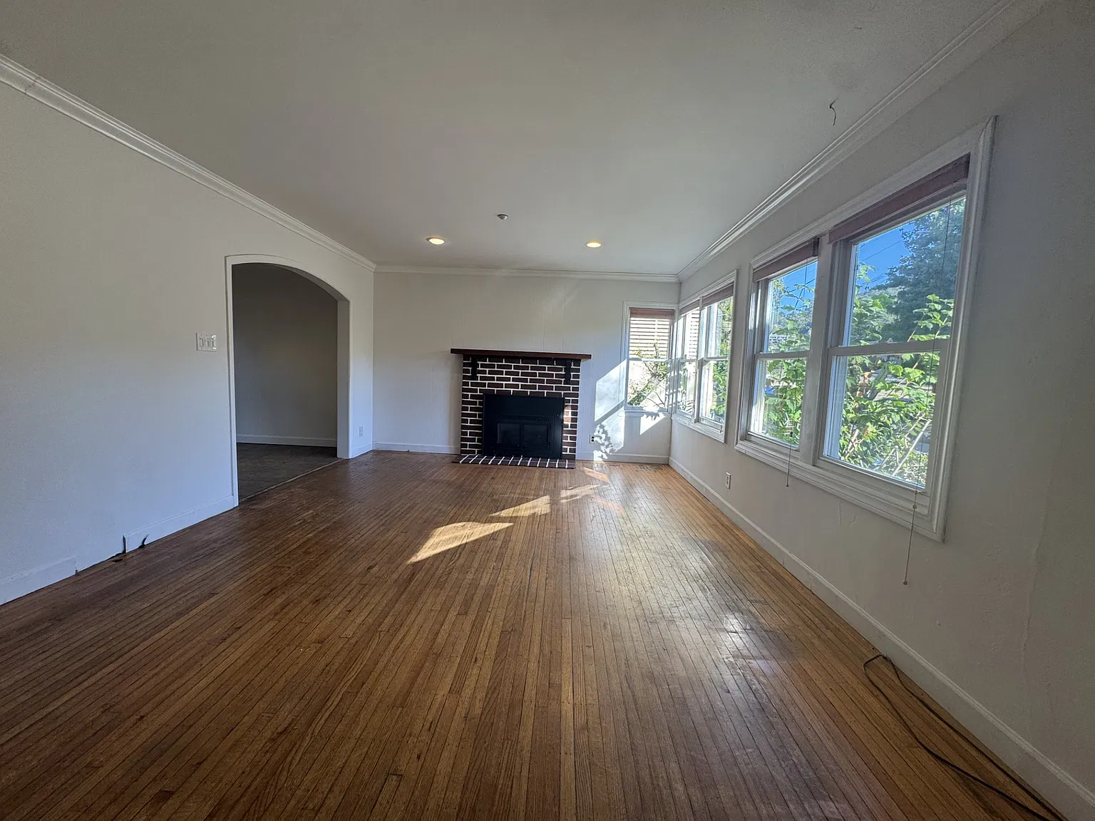 3 bed, 1430 sqft, $3,950 — Photo 3