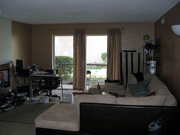 4th image of 2606 Pine Lake Ter Unit B