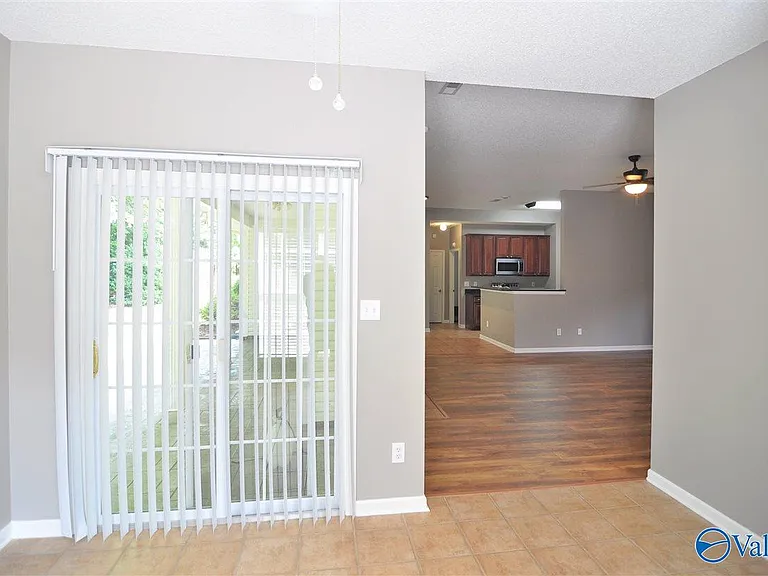 206 Horseshoe Bnd — Photo 11