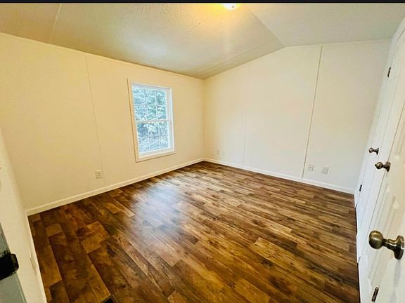 4th image of 82 Chick Hill Rd