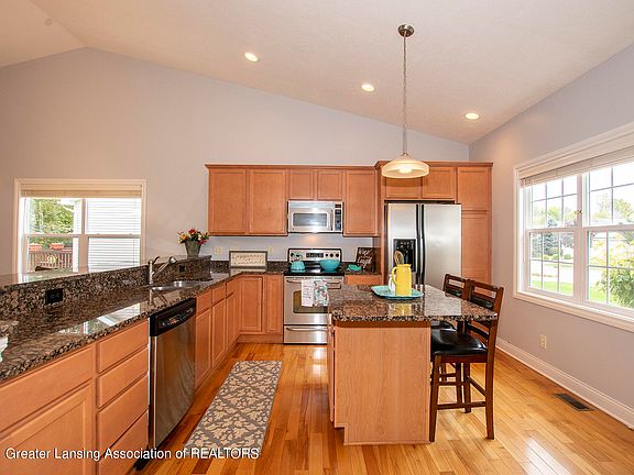 2nd image of 1730 N Crystal Cove Dr