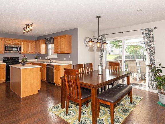 3rd image of 14480 Chapelwood Ln