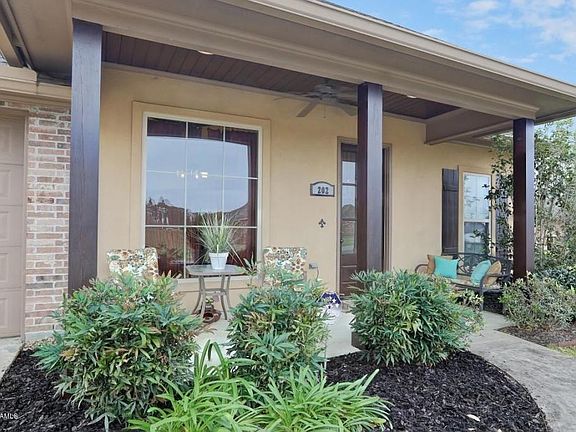 4th image of 202 Blackwater River Dr