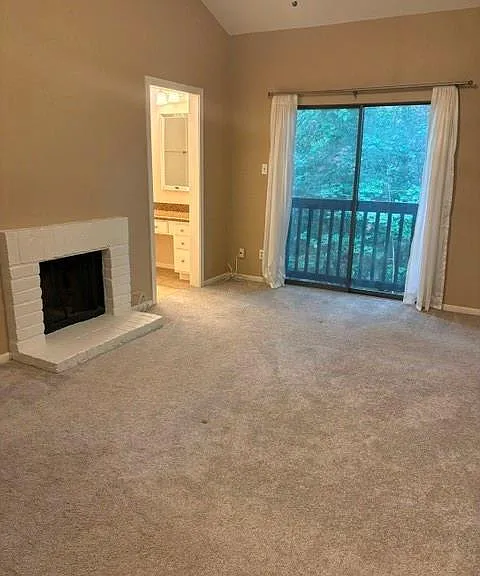 11711 Memorial Dr #563 — Photo 12