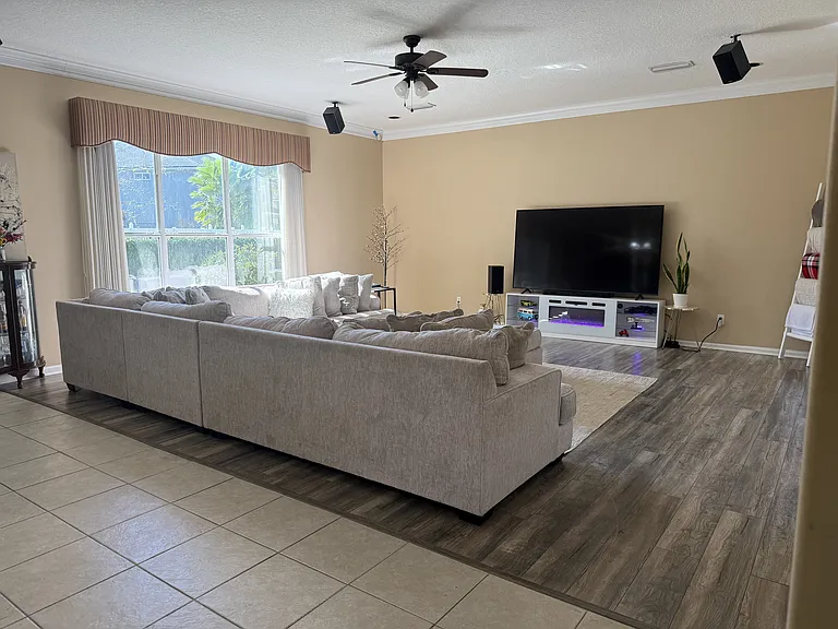 12242 Hawkstowe Ln — Photo 6