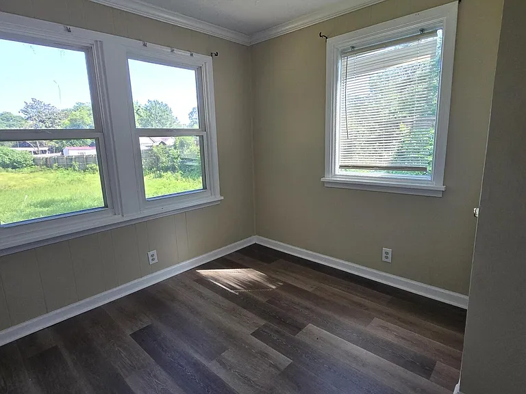2511 Rhodes Dr — Photo 5