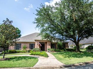 4840 Oakley Ln, Beaumont, TX 77706