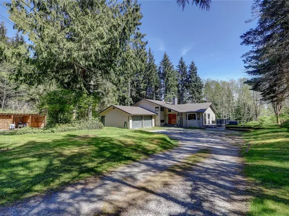 980 Nicholson Rd, Mount Waddington, BC V0N 2R0