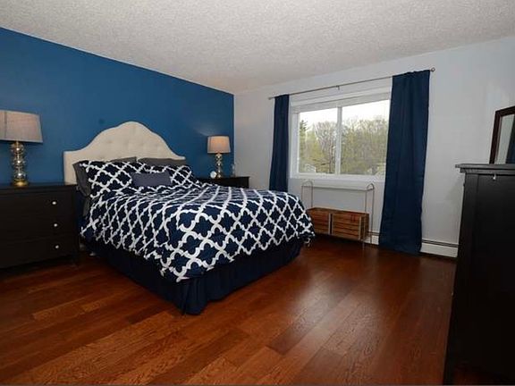 3rd image of 25 Clarks Rd APT 301